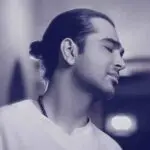 دانلود آهنگ در دام عشق افتادم پروانه ایی دلداده ام از  فرزاد فرخ